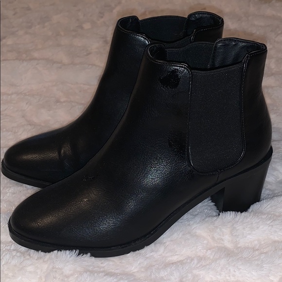 JustFab Shoes - Just Fab Heeled Black Leather Booties